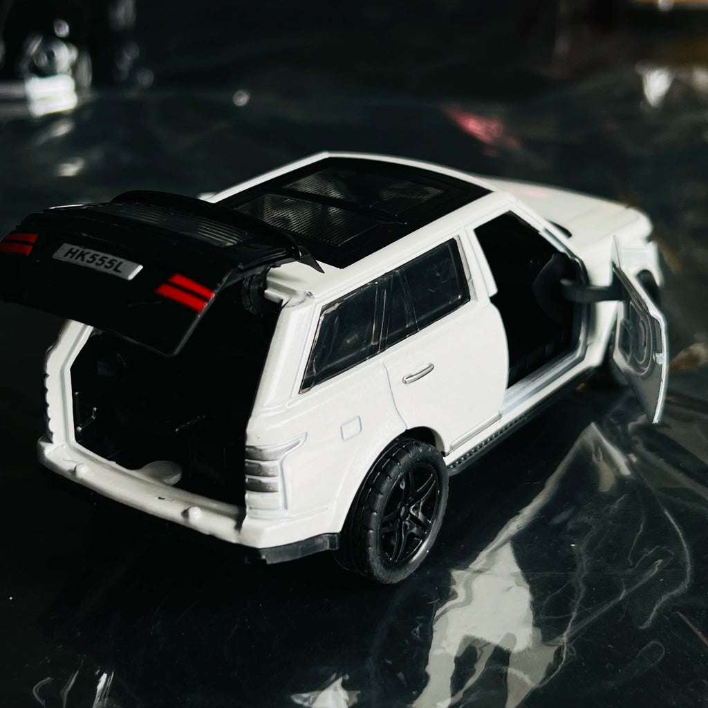 Alloy Off-Road Vehicle Model | Simulation Diecast Car Toy | Decorative Gift for Kids 1:36