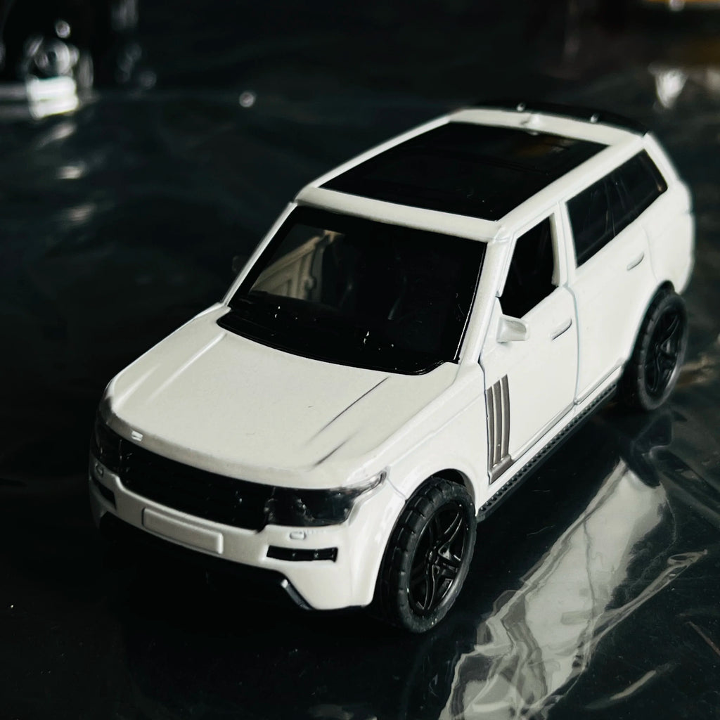 Alloy Off-Road Vehicle Model | Simulation Diecast Car Toy | Decorative Gift for Kids 1:36